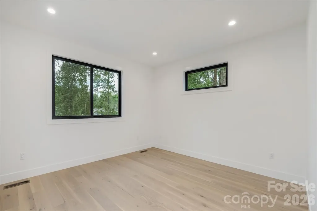 47 Scott Meadows Drive Asheville NC 28806