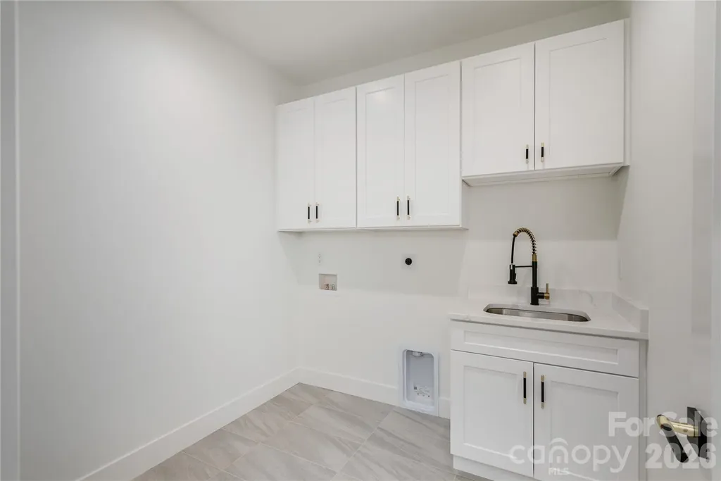 47 Scott Meadows Drive Asheville NC 28806