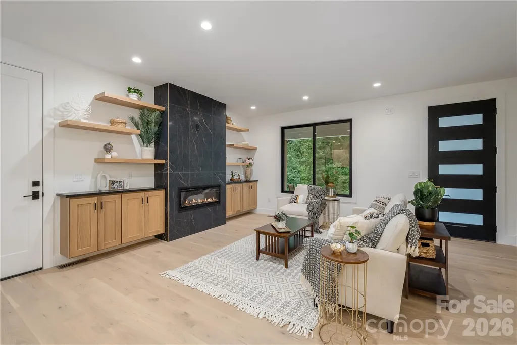 47 Scott Meadows Drive Asheville NC 28806