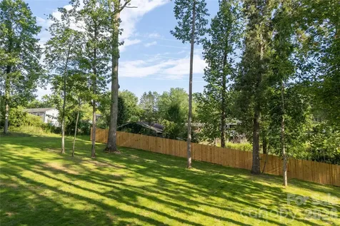47 Scott Meadows Drive Asheville NC 28806