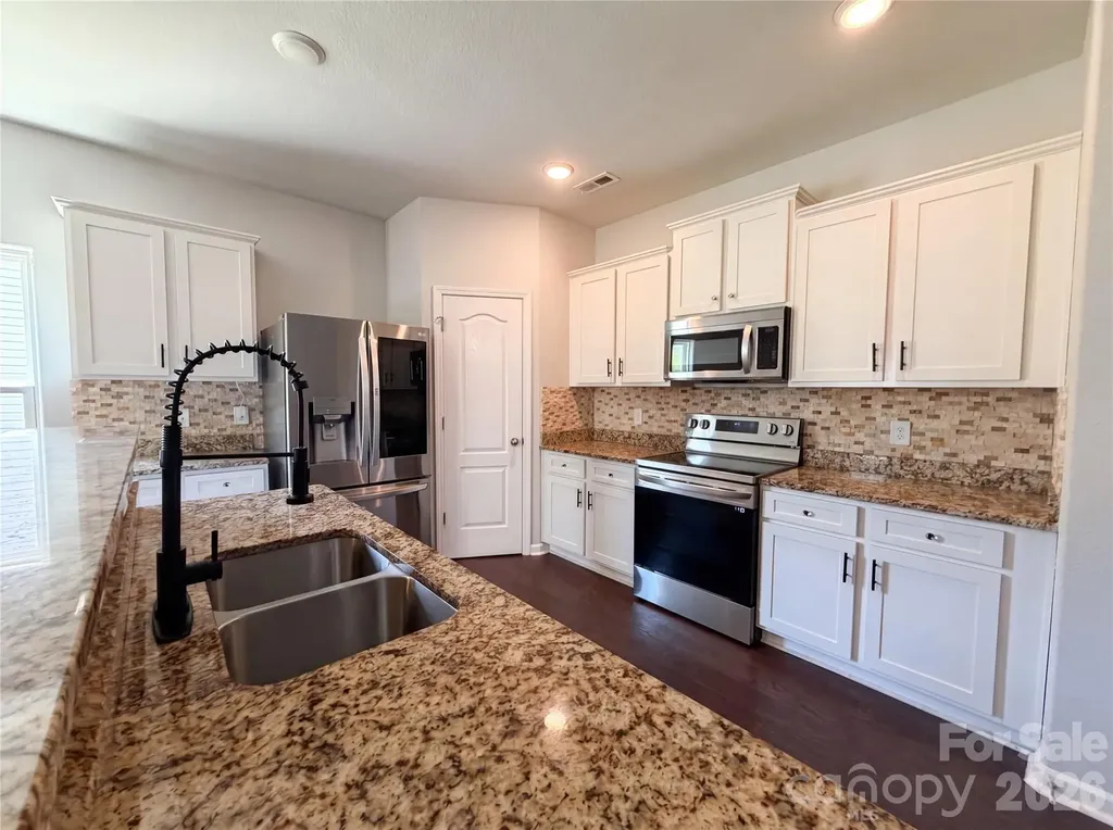 4034 Rosfield Drive Charlotte NC 28214