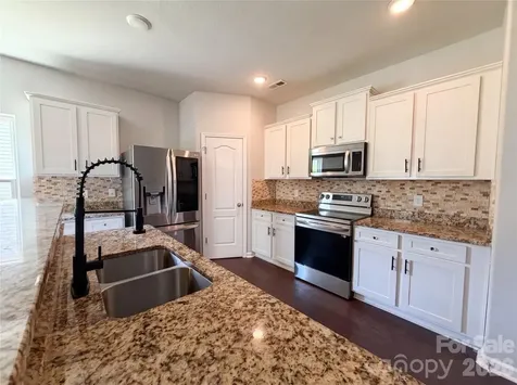 4034 Rosfield Drive Charlotte NC 28214