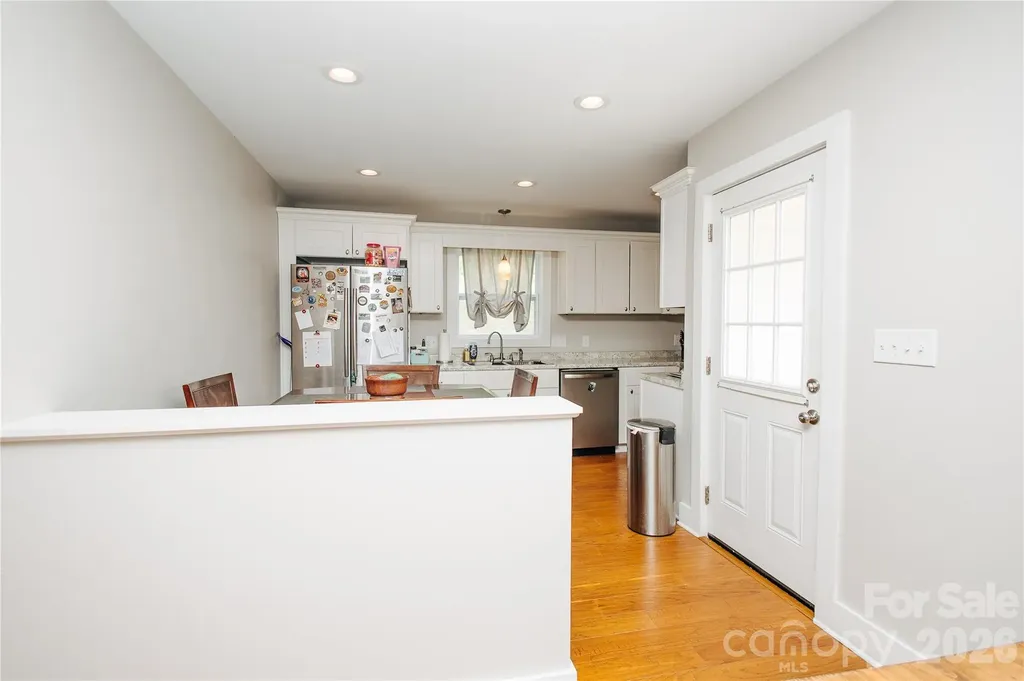 212 Maple Avenue Marion NC 28752