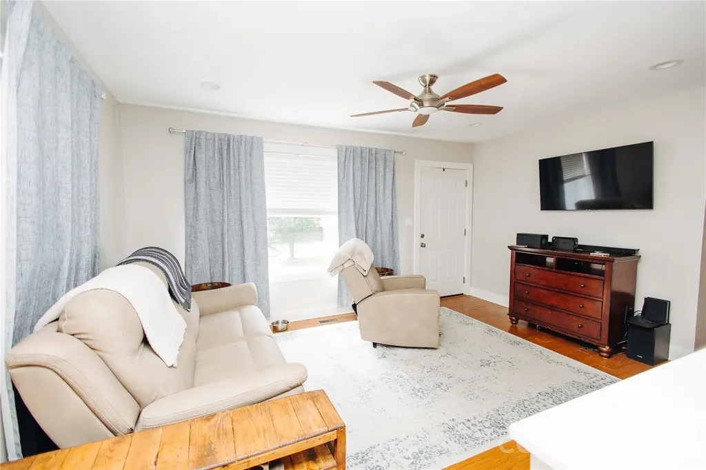 212 Maple Avenue Marion NC 28752