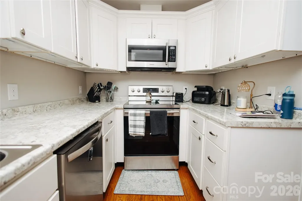 212 Maple Avenue Marion NC 28752