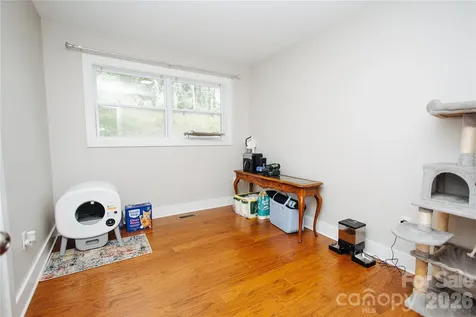 212 Maple Avenue Marion NC 28752