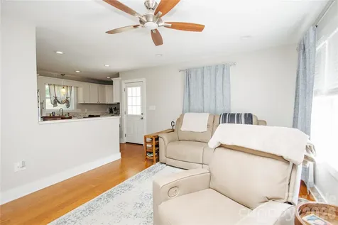 212 Maple Avenue Marion NC 28752