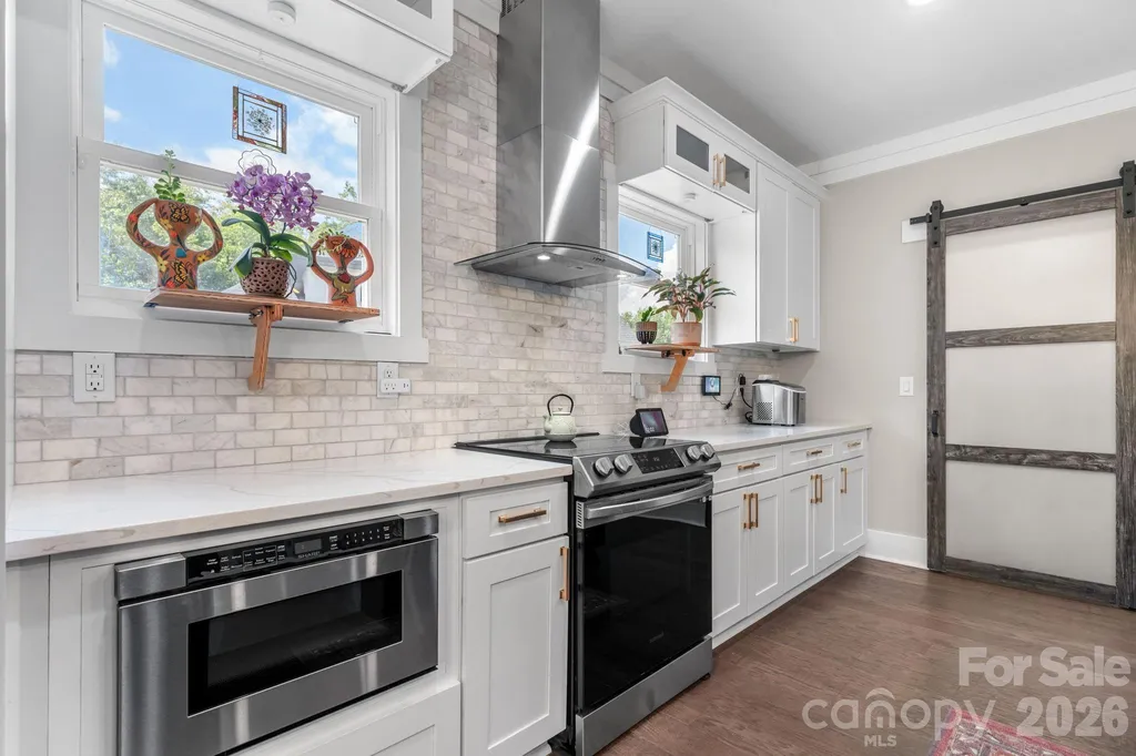 5046 Woodwinds Drive NE Hickory NC 28601
