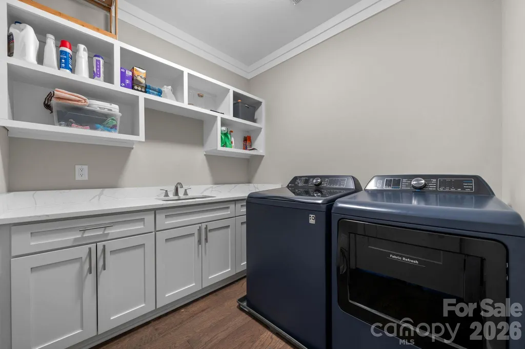 5046 Woodwinds Drive NE Hickory NC 28601