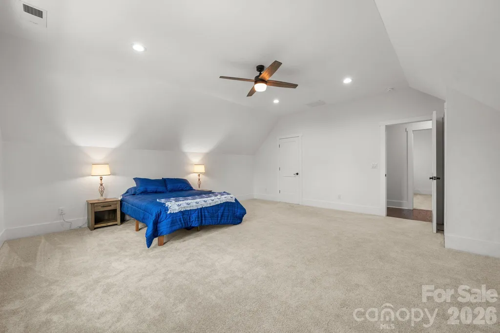 5046 Woodwinds Drive NE Hickory NC 28601