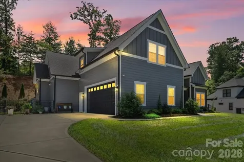 5046 Woodwinds Drive NE Hickory NC 28601