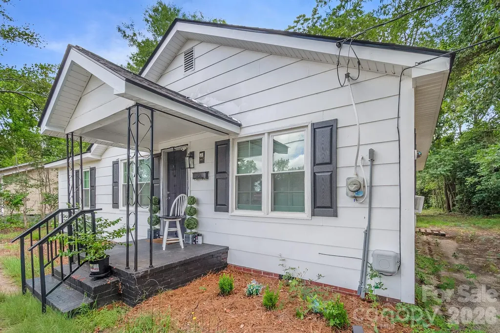 229 Acl Avenue Cheraw SC 29520