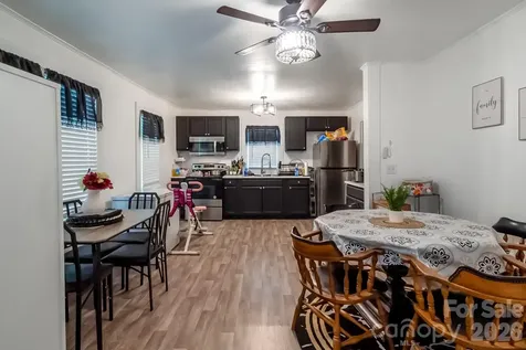 229 Acl Avenue Cheraw SC 29520