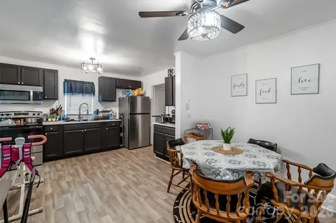 229 Acl Avenue Cheraw SC 29520