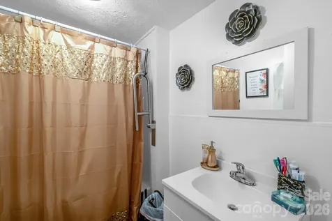 229 Acl Avenue Cheraw SC 29520