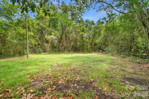 229 Acl Avenue Cheraw SC 29520