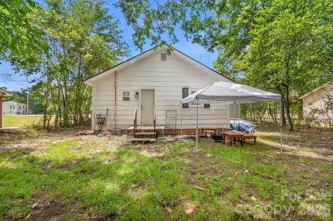 229 Acl Avenue Cheraw SC 29520