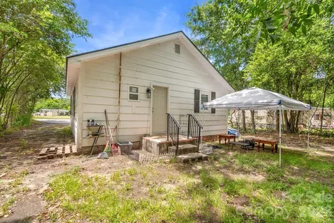 229 Acl Avenue Cheraw SC 29520