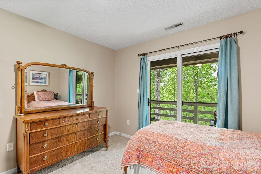 58 Sourwood Drive Mills River NC 28759