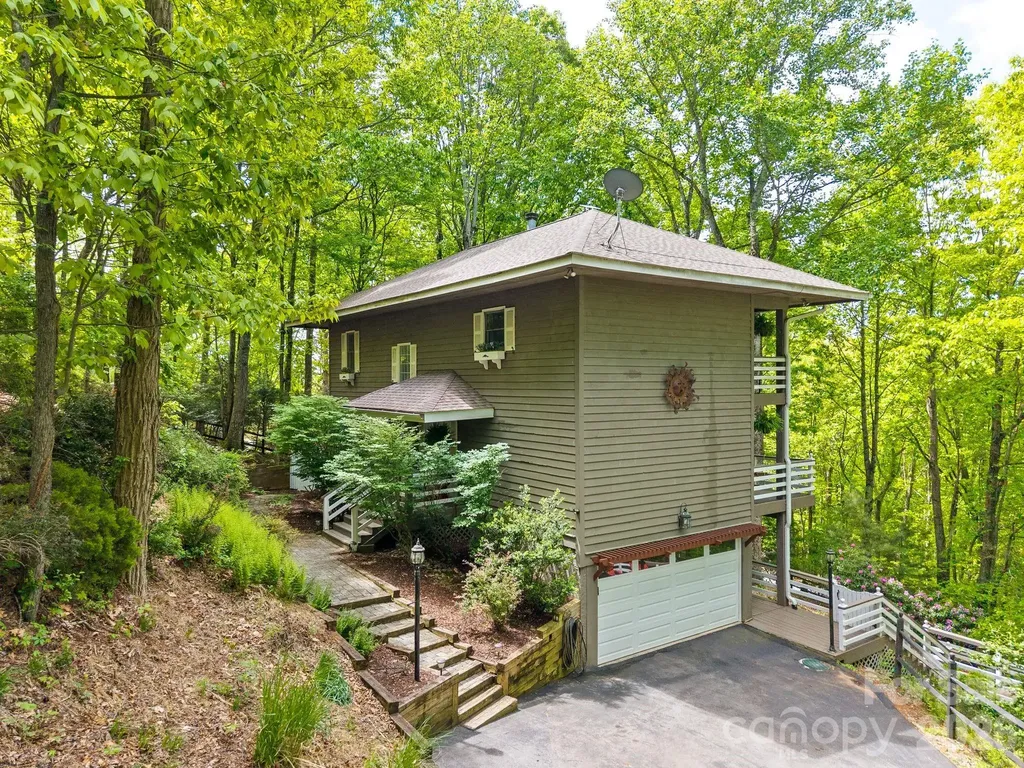 58 Sourwood Drive Mills River NC 28759