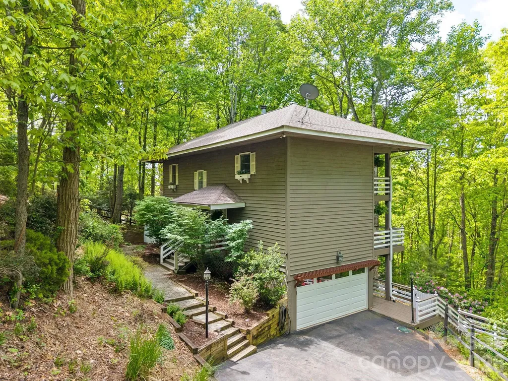 58 Sourwood Drive Mills River NC 28759