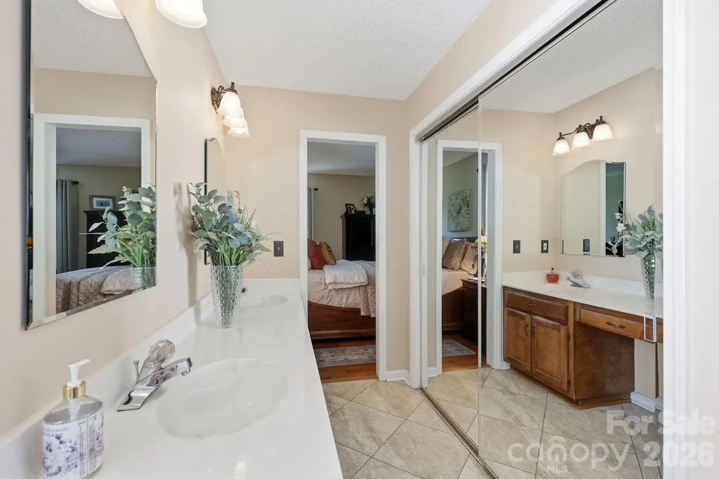 4516 Appaloosa Lane Charlotte NC 28215