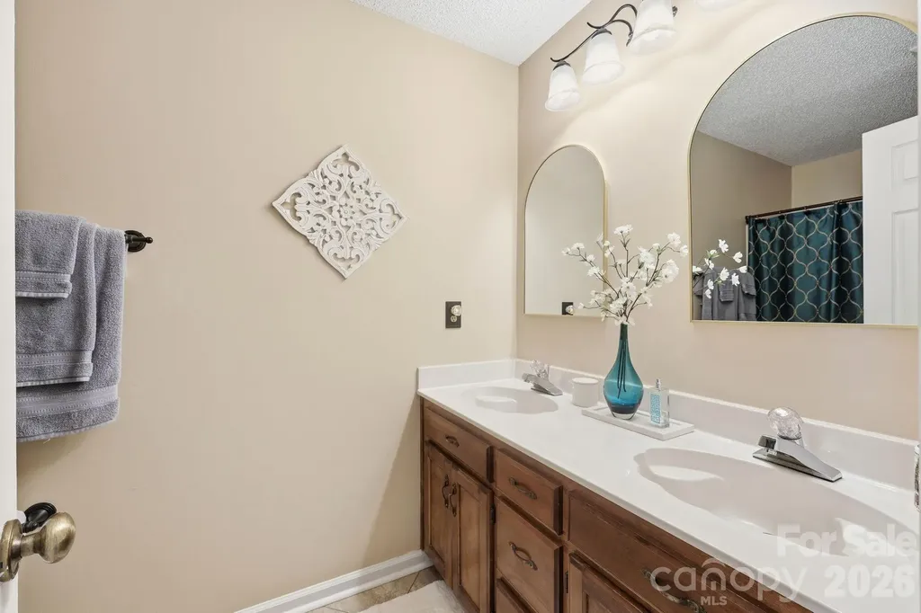 4516 Appaloosa Lane Charlotte NC 28215