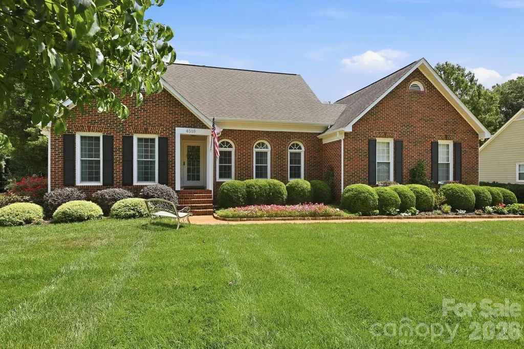 4516 Appaloosa Lane Charlotte NC 28215