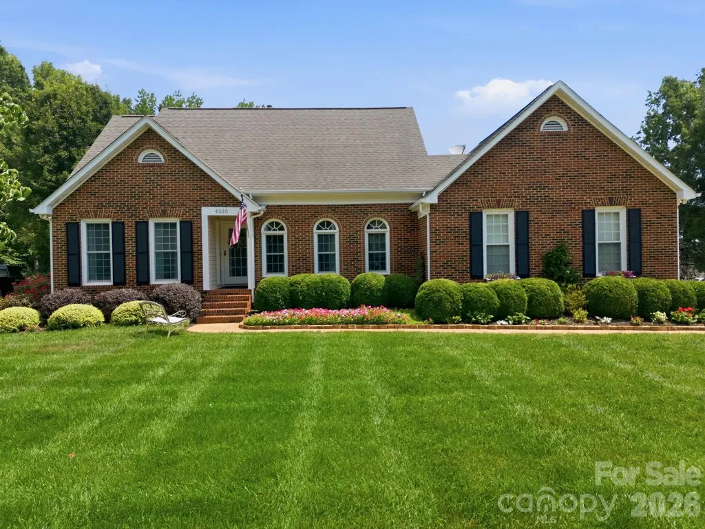 4516 Appaloosa Lane Charlotte NC 28215