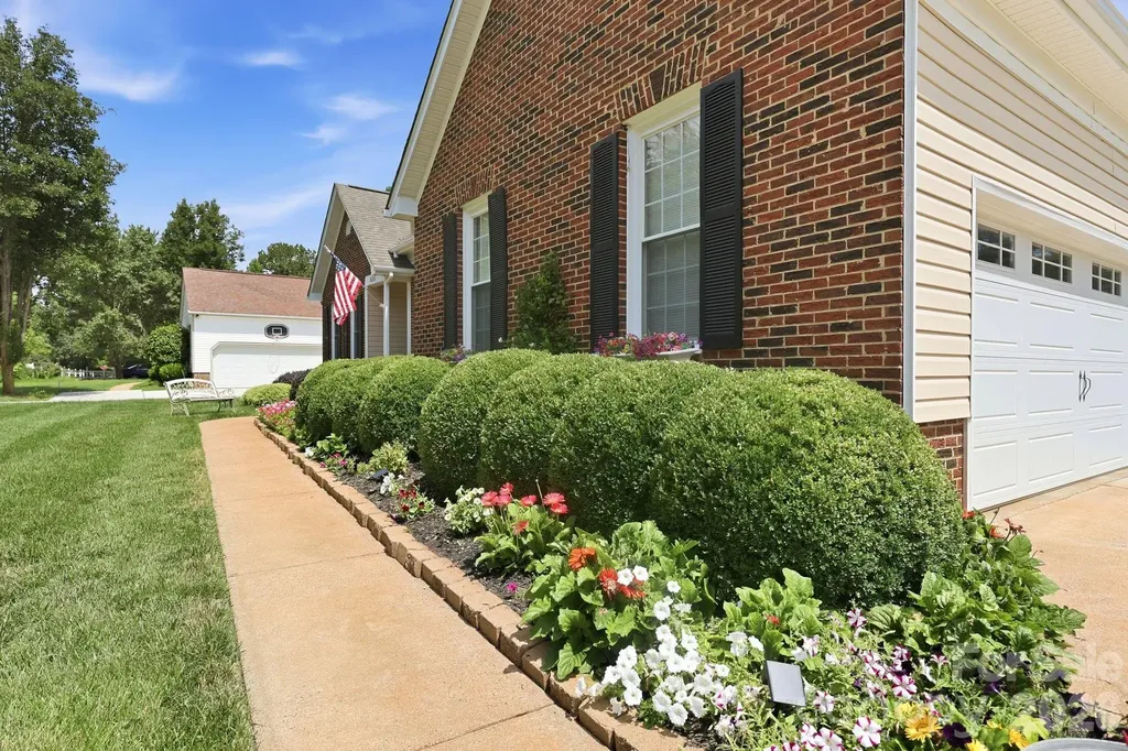 4516 Appaloosa Lane Charlotte NC 28215