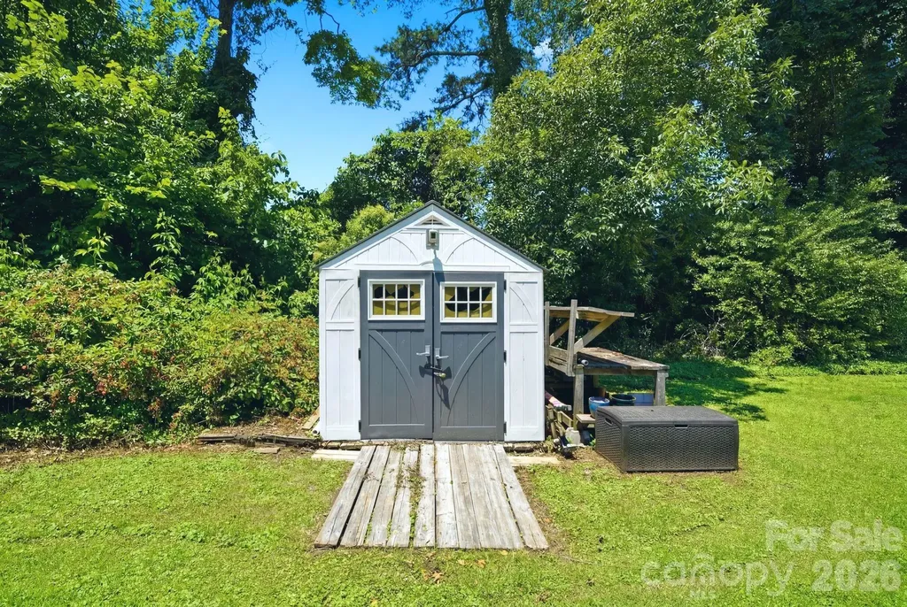 2732 E Long Avenue Gastonia NC 28054