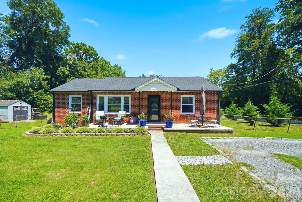 2732 E Long Avenue Gastonia NC 28054