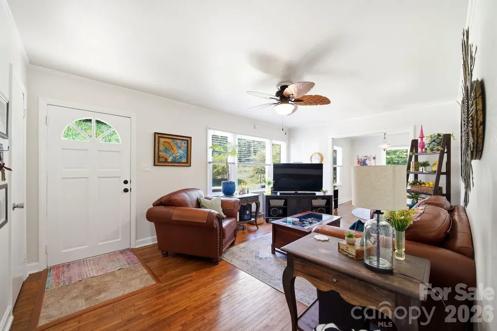 2732 E Long Avenue Gastonia NC 28054