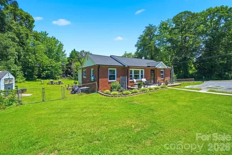 2732 E Long Avenue Gastonia NC 28054