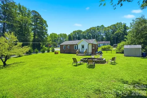 2732 E Long Avenue Gastonia NC 28054