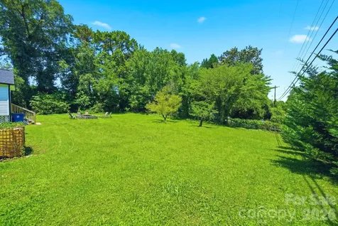2732 E Long Avenue Gastonia NC 28054