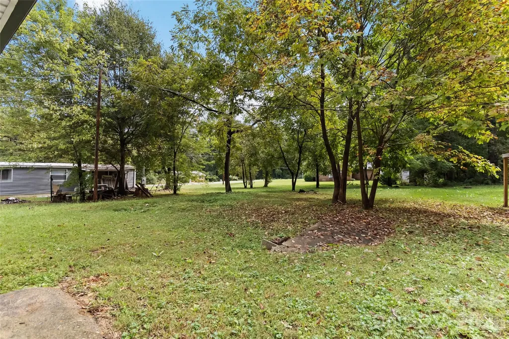 106 Robinson Avenue Mount Holly NC 28120