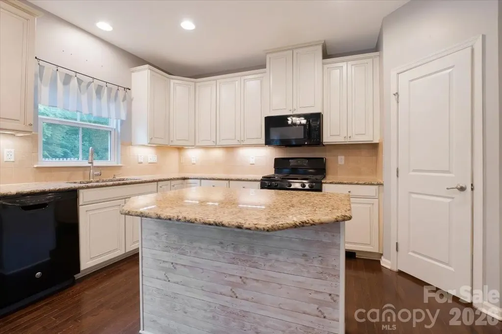 278 Almora Loop Mooresville NC 28115