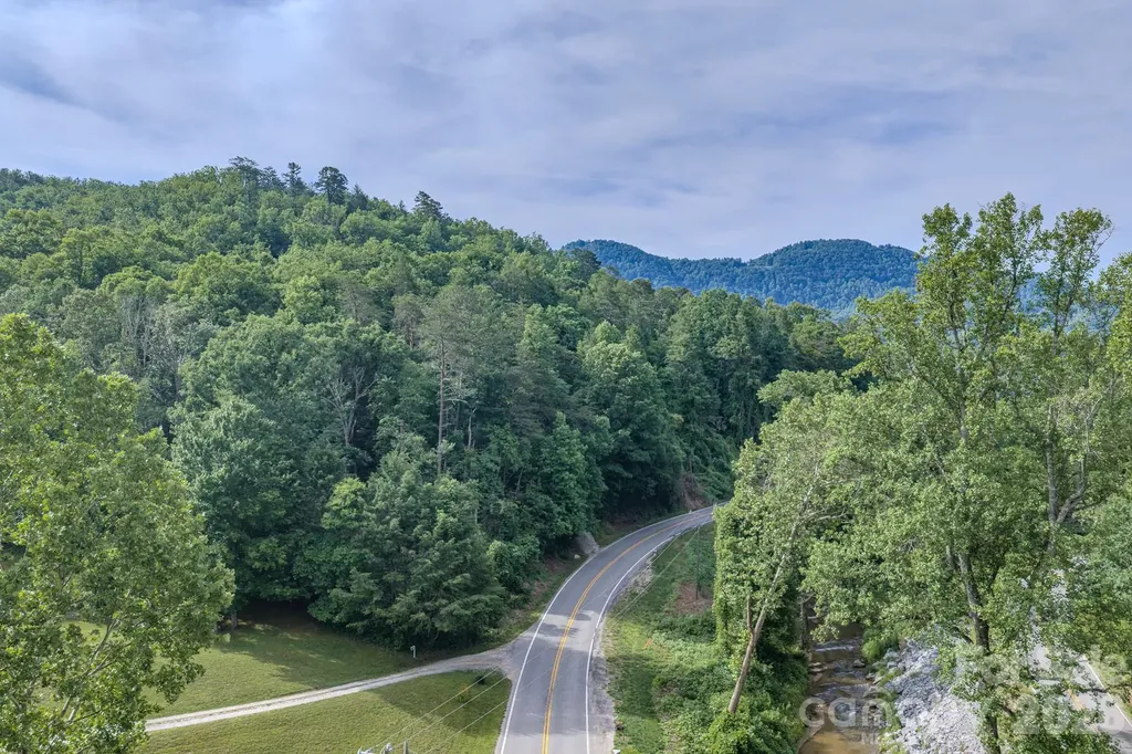 4733 Bat Cave Road Old Fort NC 28762