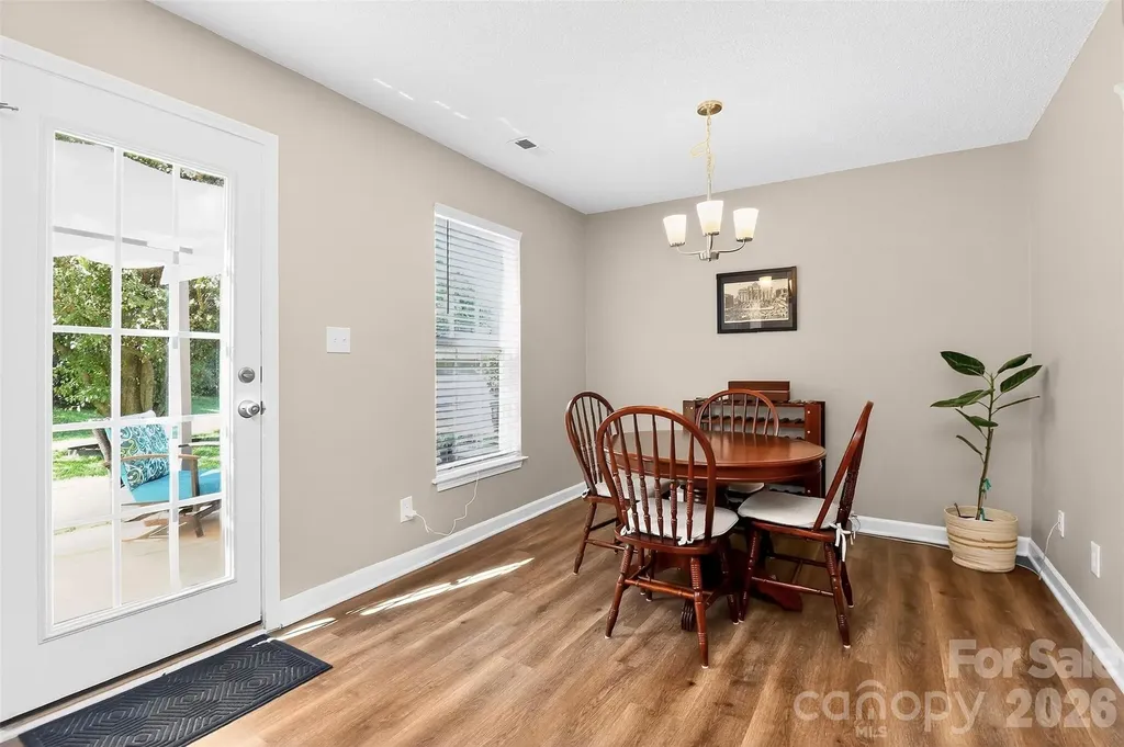 4819 Hopewood Lane Charlotte NC 28216
