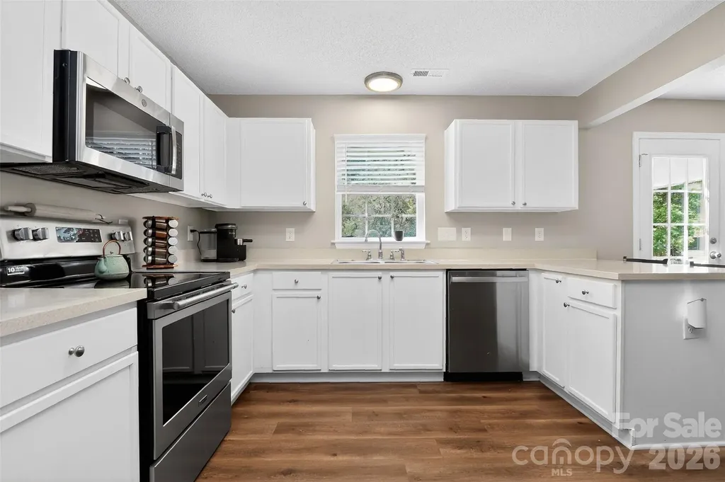 4819 Hopewood Lane Charlotte NC 28216