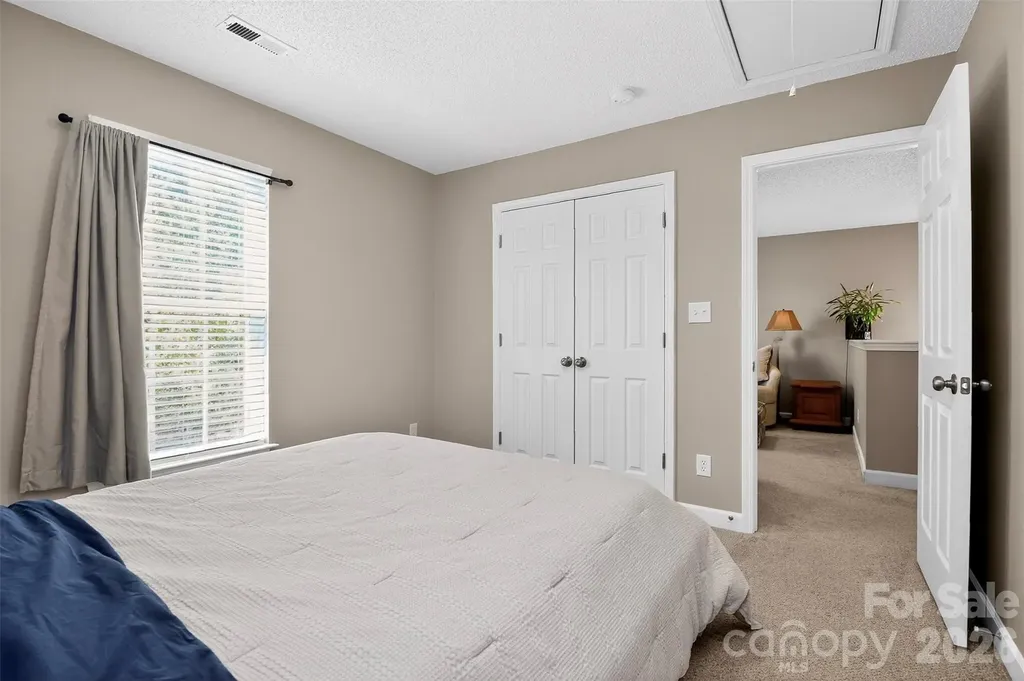 4819 Hopewood Lane Charlotte NC 28216