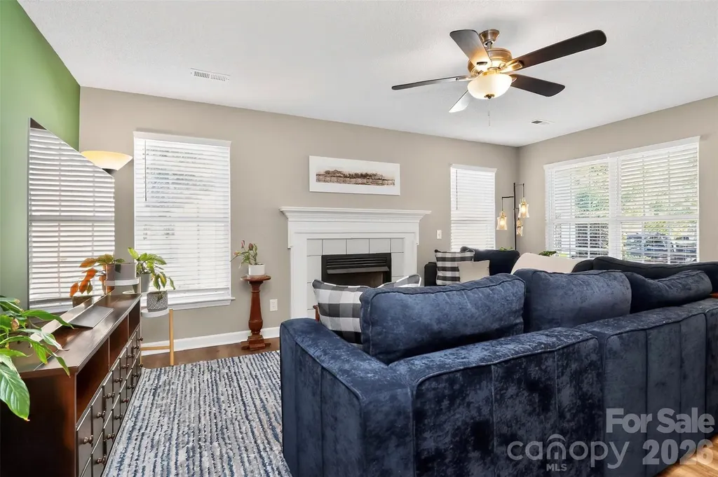 4819 Hopewood Lane Charlotte NC 28216