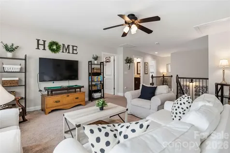 11062 River Oaks Drive NW Concord NC 28027