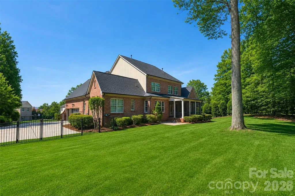 9911 Clarkes View Place NW Concord NC 28027