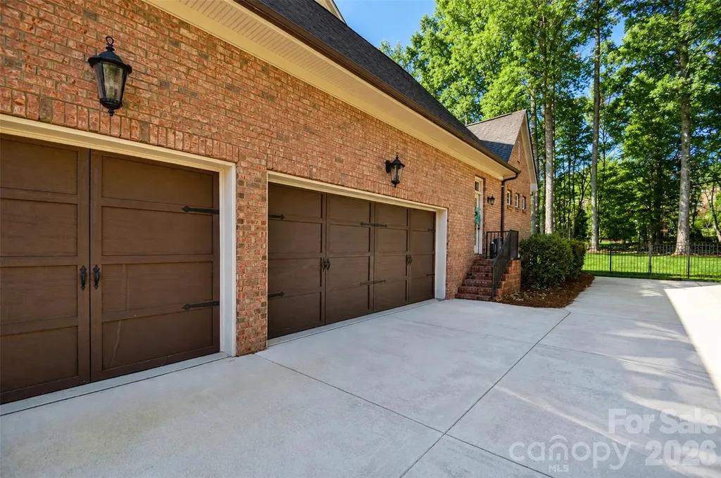 9911 Clarkes View Place NW Concord NC 28027