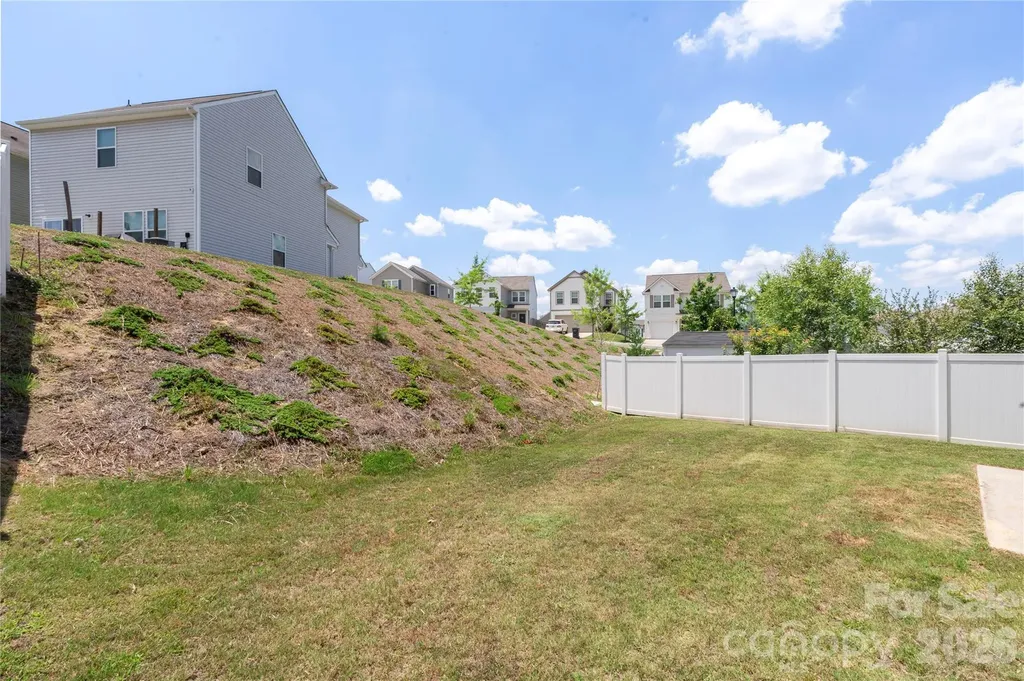 10131 Holly Park Drive Charlotte NC 28214