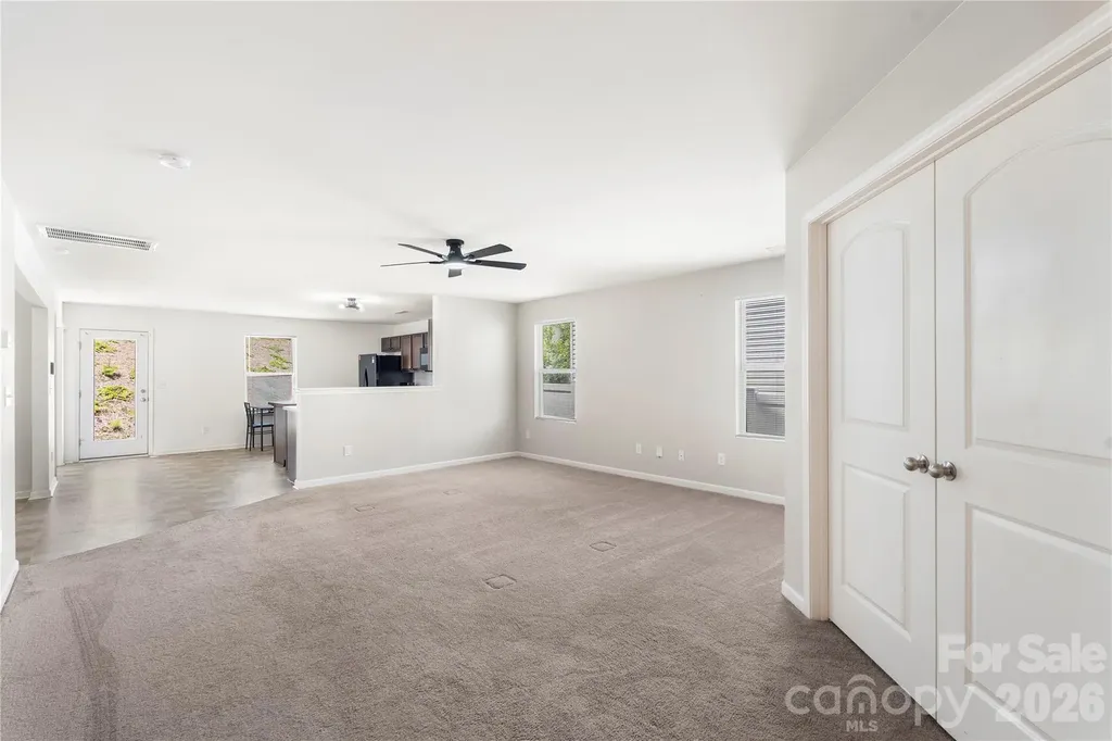 10131 Holly Park Drive Charlotte NC 28214
