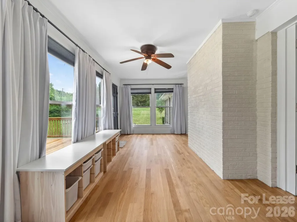 1825 Rozwood Drive Charlotte NC 28216