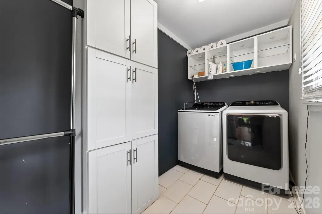 1825 Rozwood Drive Charlotte NC 28216